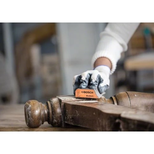 Éponge abrasive Bosch Expert pour ponçage en mousse 7 Éponge abrasive Bosch Expert pour ponçage en mousse – Image 5